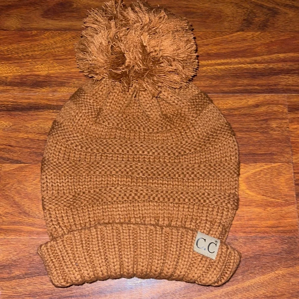 Women's C.c Beanie🧡